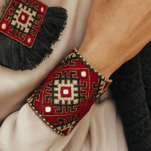 Yalda bracelet